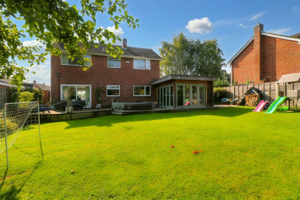 Additional property image - Ketton Close, Broadmead, Trowbridge
