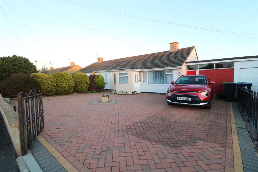 Main image of property: Heddington Close, Trowbridge