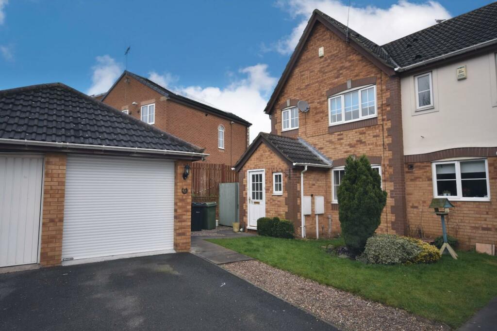 3 bedroom semidetached house for sale in Shunters Drift, Barlborough