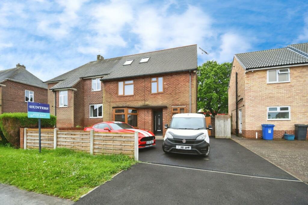 3 bedroom semidetached house for sale in Keswick Drive, Newbold