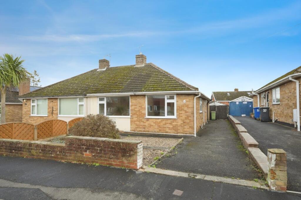 Main image of property: Ling Road, Walton, Chesterfield, S40 3HT