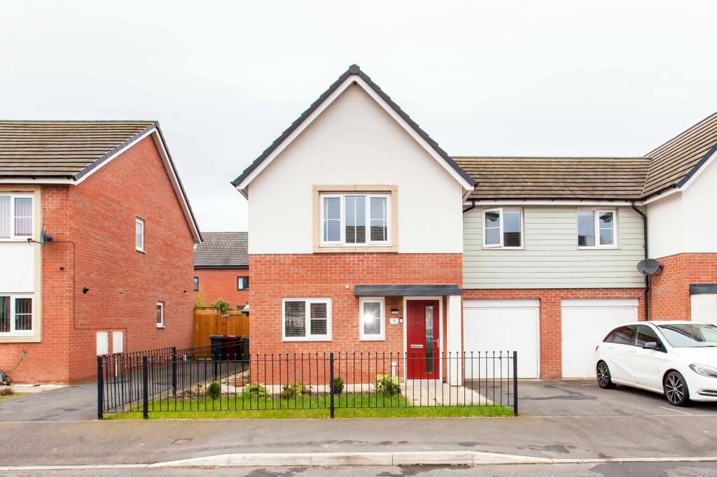 4 bedroom semidetached house for sale in Shetland Close, Shirebrook, NG20