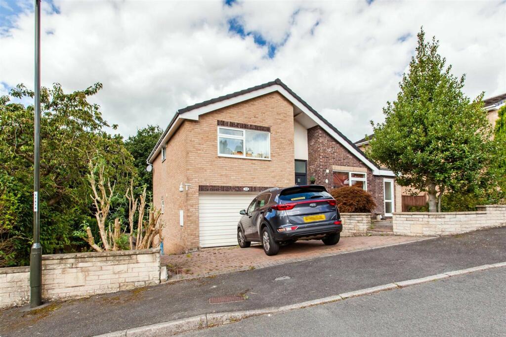 Main image of property: Rushen Mount, Chesterfield, S40