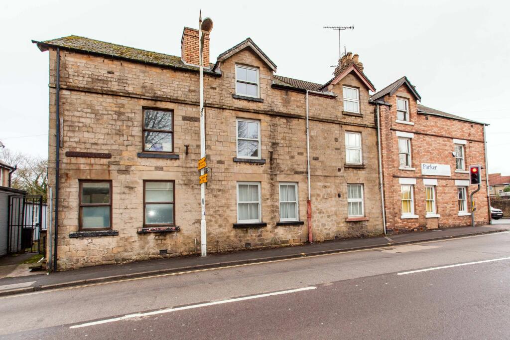 3 bedroom terraced house