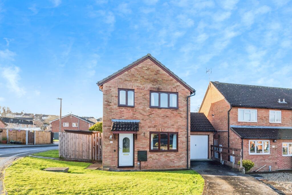 Main image of property: Bayleaf Avenue, Swindon