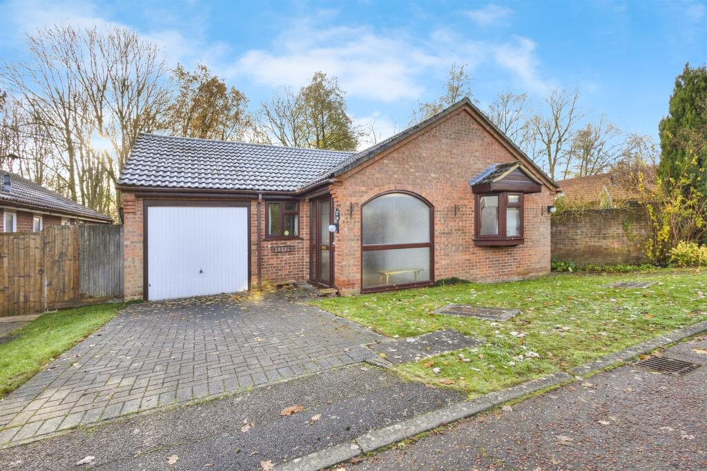 Main image of property: Swallow Close, Northampton