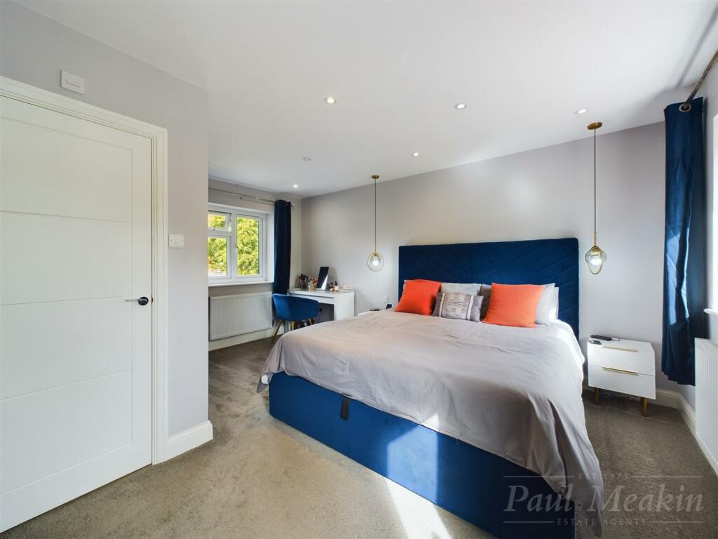 Additional property image - Farley Road, Selsdon, South Croydon