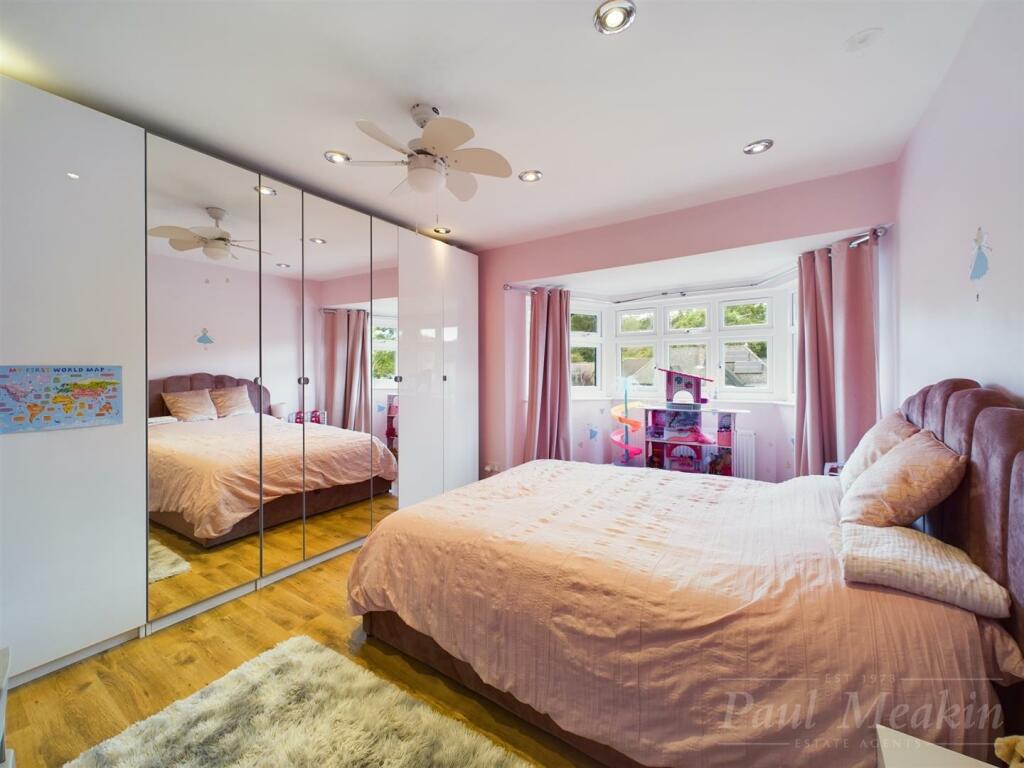 Additional property image - Farley Road, Selsdon, South Croydon