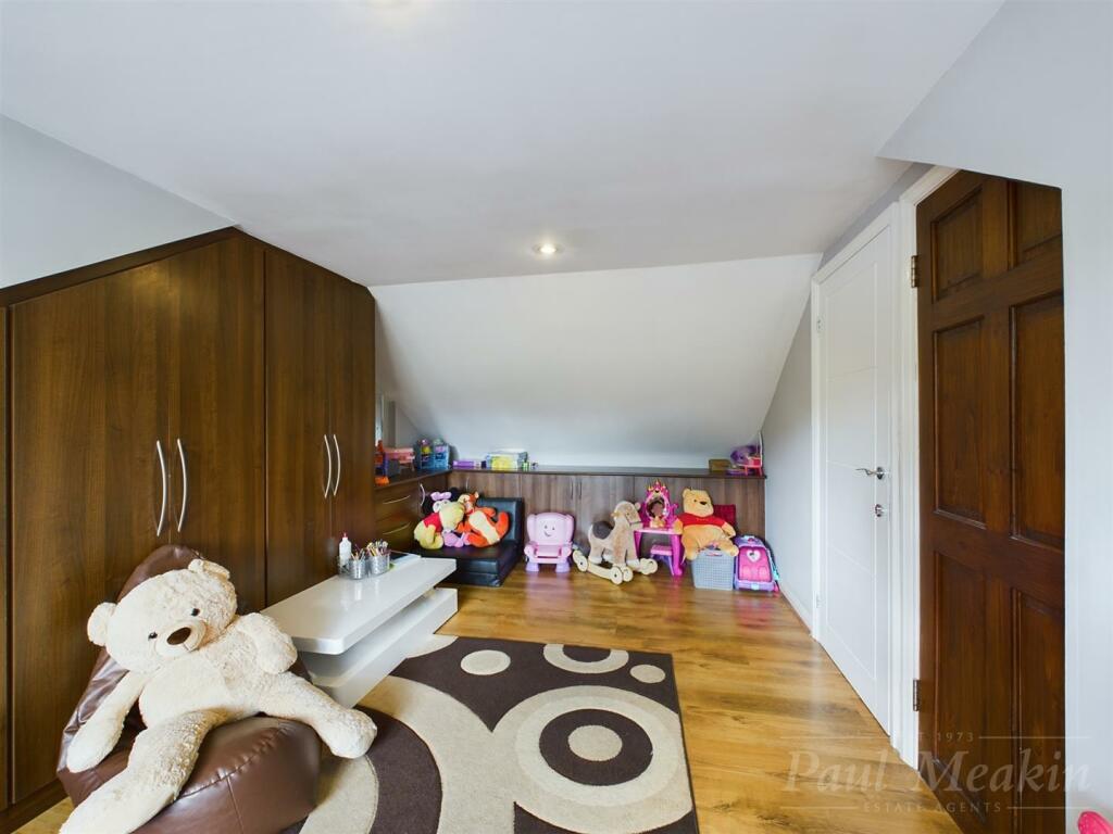 Additional property image - Farley Road, Selsdon, South Croydon