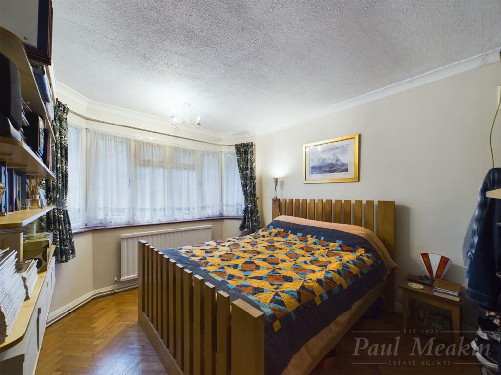 Additional property image - Ballards Way, Croydon