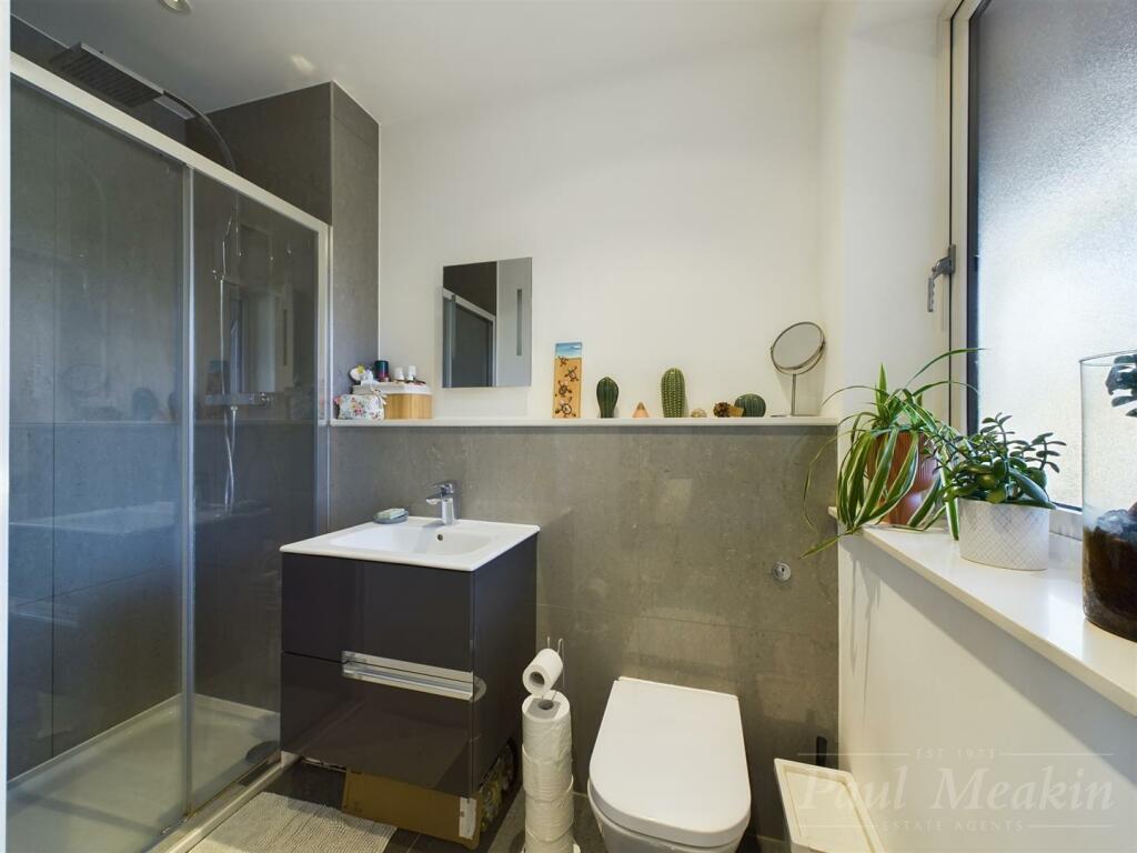 Additional property image - Melville Avenue, South Croydon
