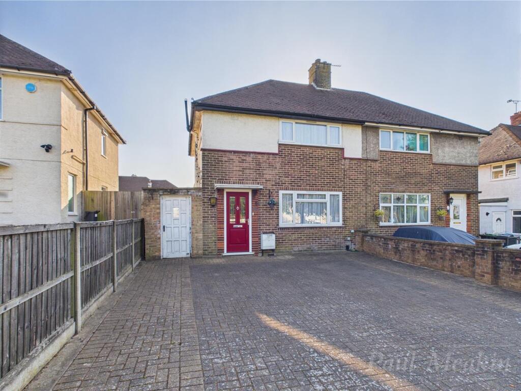 Main image of property: Parkway, New Addington