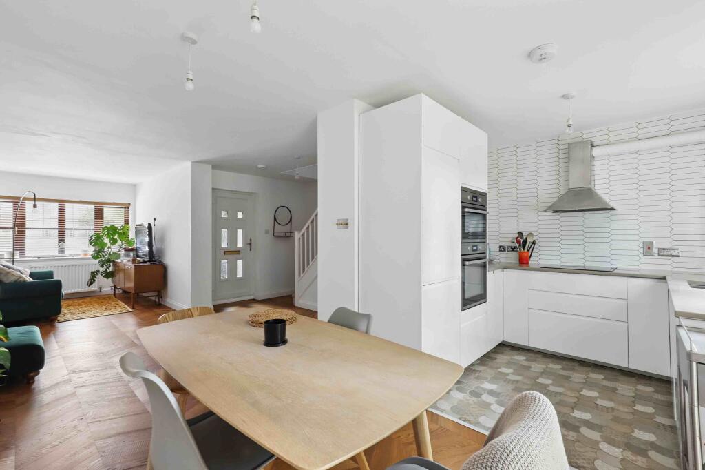 Main image of property: Tarragon Grove, Sydenham
