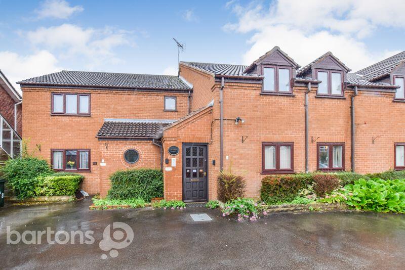 2 bedroom flat for sale in Worksop Road, Woodsetts, S81