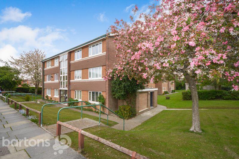 2 bedroom flat for sale in High Trees, Stag Lane, Rotherham, S60