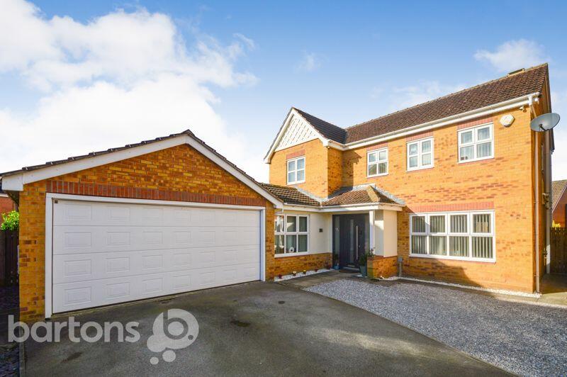 4 bedroom detached house for sale in Canary Court, Woodlaithes Village, S66