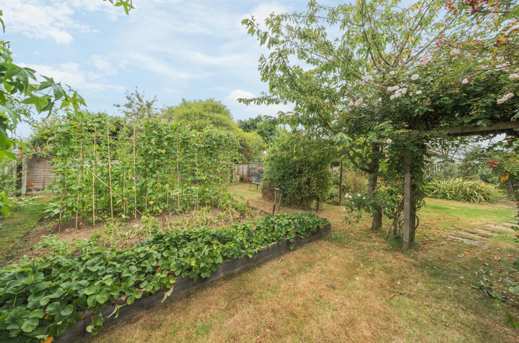 Additional property image - Rye Mill Lane, Feering, Colchester