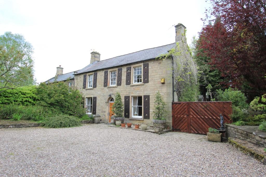 3 bedroom semidetached house for sale in Matlock Green, Matlock