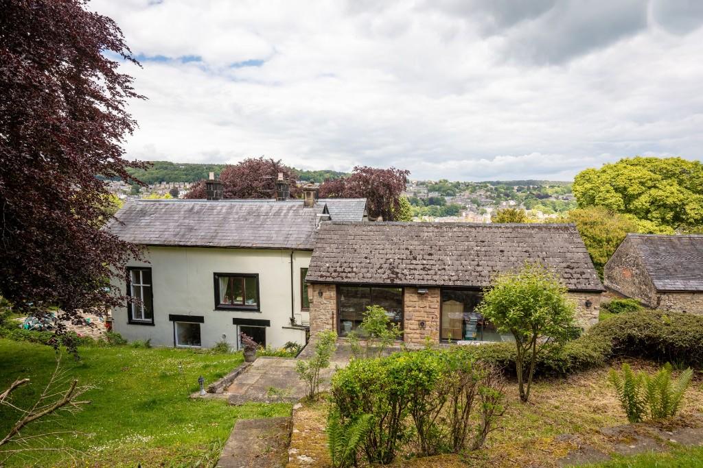 6 bedroom detached house for sale in Snitterton Road, Matlock