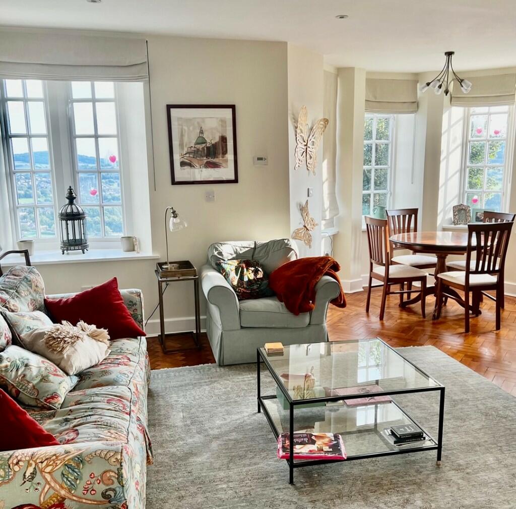 2 bedroom apartment for sale in Wellington Street, Matlock, Derbyshire, DE4