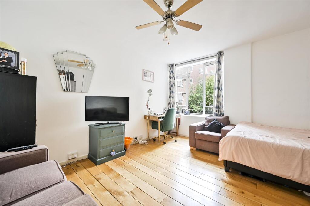 Main image of property: Florin Court, 6-9 Charterhouse Square, London
