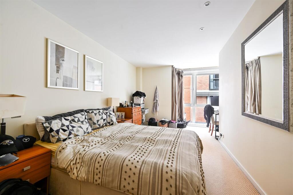 Main image of property: 10 Hosier Lane, London