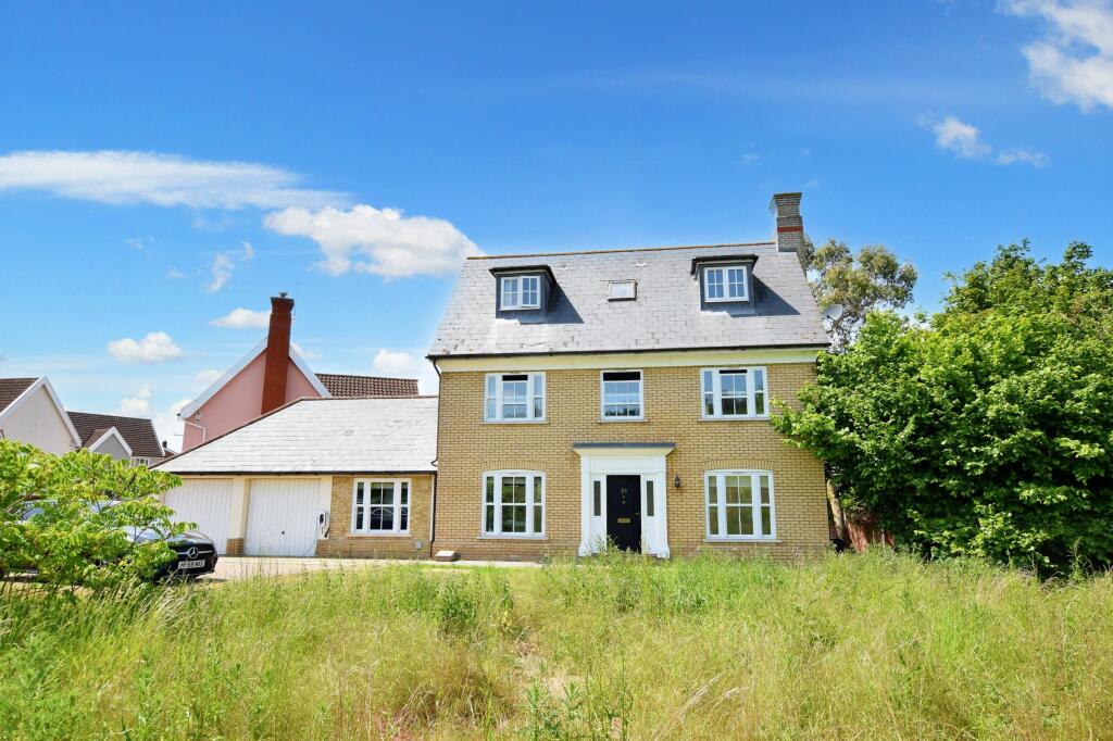 5 bedroom detached house for sale in Hereford Drive, Claydon, Ipswich, IP6