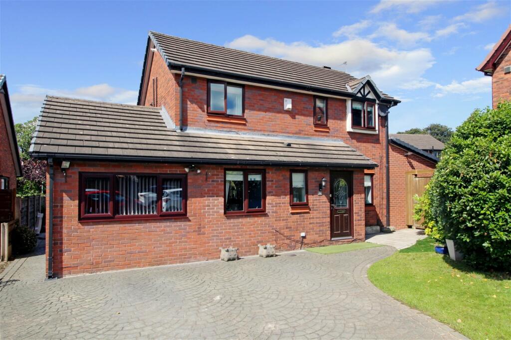 4 bedroom detached house for sale in Sykes Meadow, Edgeley, SK3 9RJ, SK3