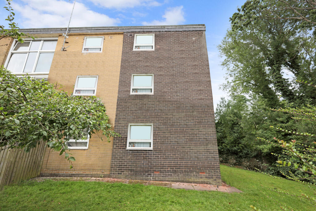 Main image of property: Tarvin Road, Cheadle, Cheshire