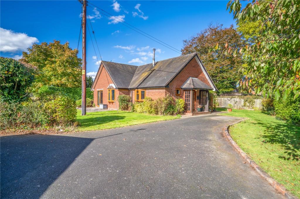 2 bedroom bungalow for sale in Chorley, Bridgnorth, Shropshire, WV16