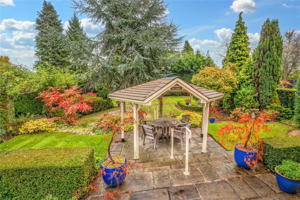 3 bedroom detached house for sale in Ludlow Road, Bridgnorth