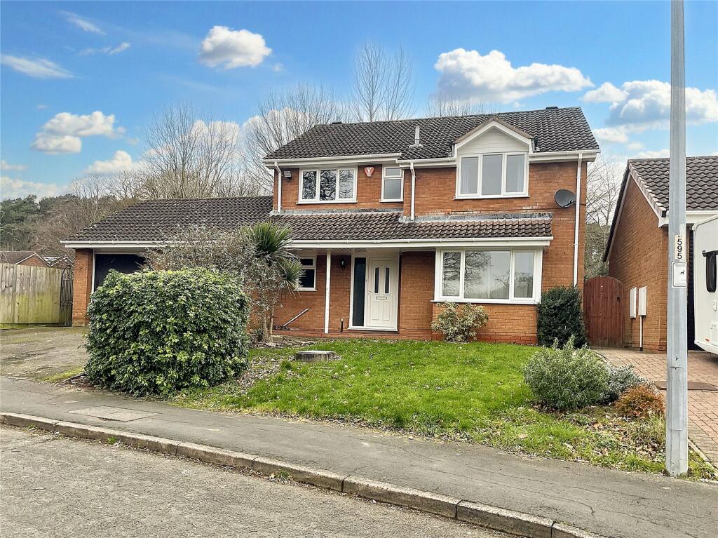 4 bedroom detached house for rent in Lees Farm Drive, Madeley, Telford, Shropshire, TF7