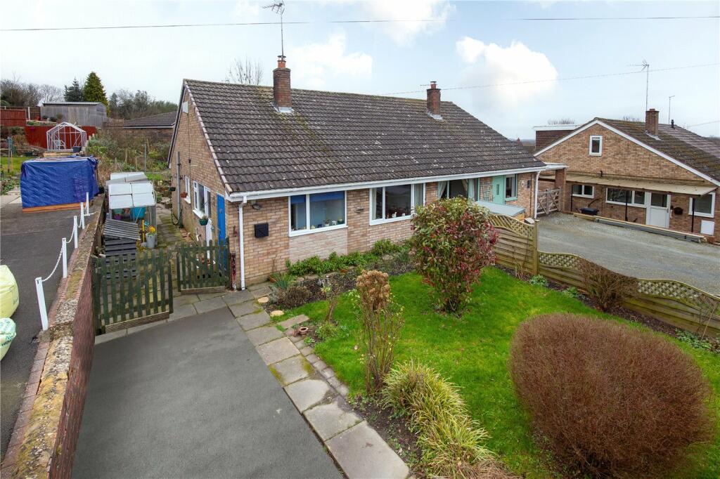 2 bedroom bungalow for sale in Arley View Close, Highley, Bridgnorth