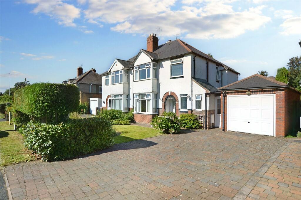 3 bedroom semidetached house for sale in Stourbridge Road, Bridgnorth