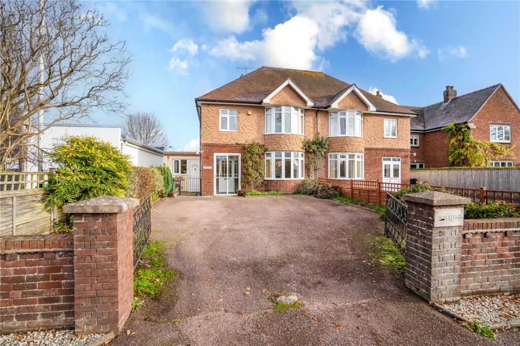 3 bedroom semidetached house for sale in Bromfield Road, Ludlow