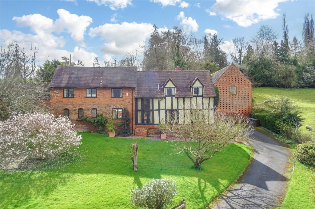 3 bedroom detached house for sale in Newnham Bridge, Tenbury Wells