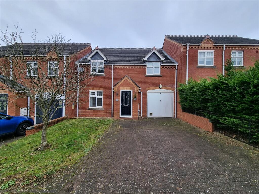 4 bedroom terraced house