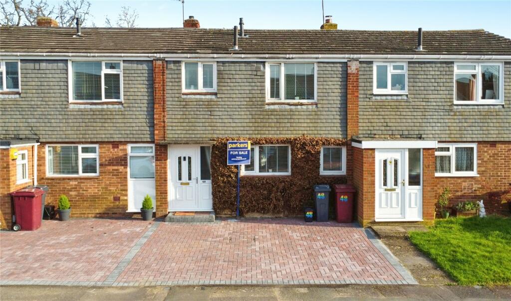 4 bedroom terraced house for sale in Margaret Close, Reading, Berkshire, RG2