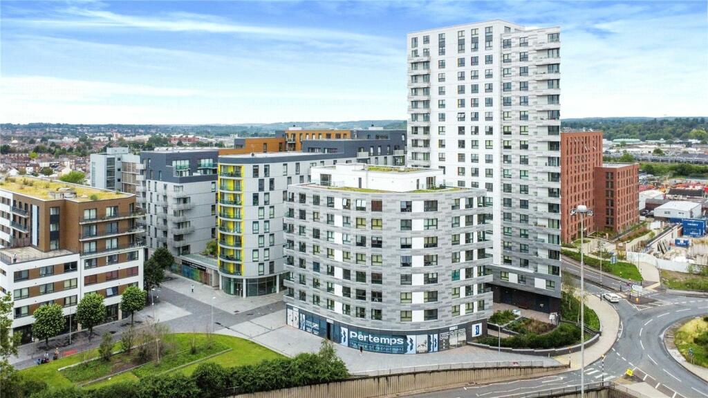 2 bedroom apartment for sale in Chatham Place, Reading, Berkshire, RG1