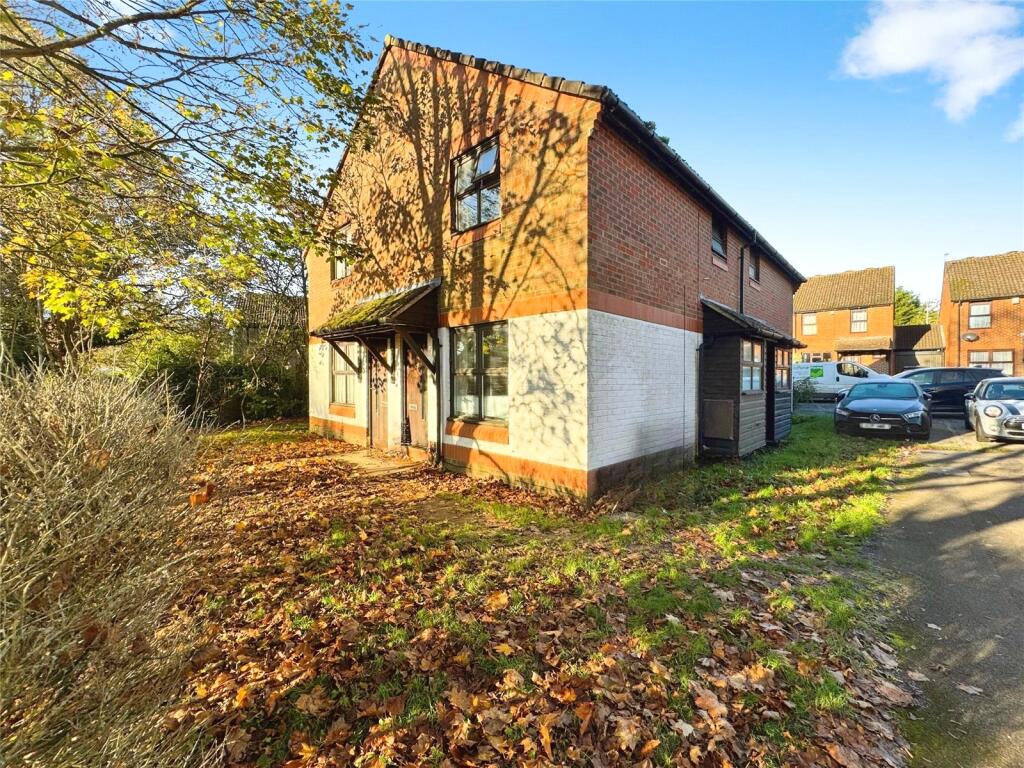 Main image of property: Nutmeg Close, Earley, Reading, Berkshire, RG6