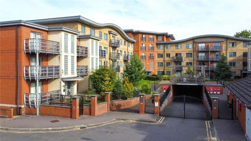 Main image of property: Quadrant Court, Jubilee Square, Reading, Berkshire, RG1