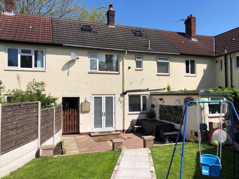 3 bedroom terraced house for sale in Floatshall Road, Manchester, M23