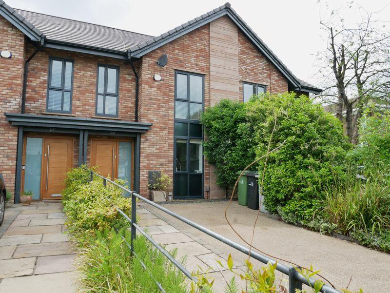 3 bedroom town house for sale in Delamere Road, Handforth, SK9