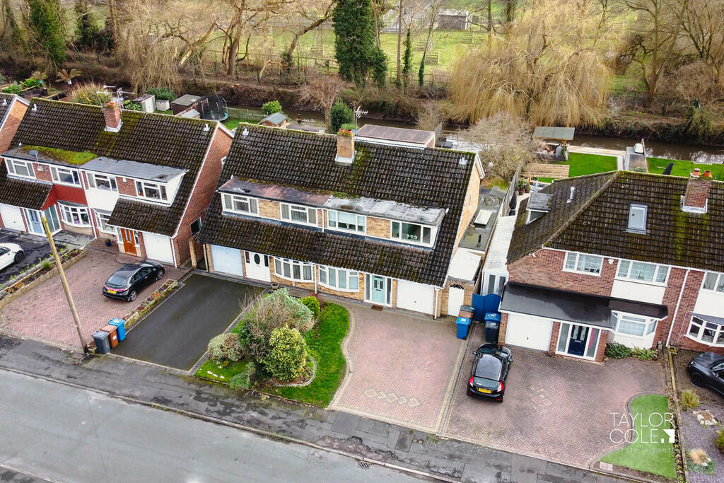 4 bedroom semidetached house for sale in Dama Road, Fazeley, B78