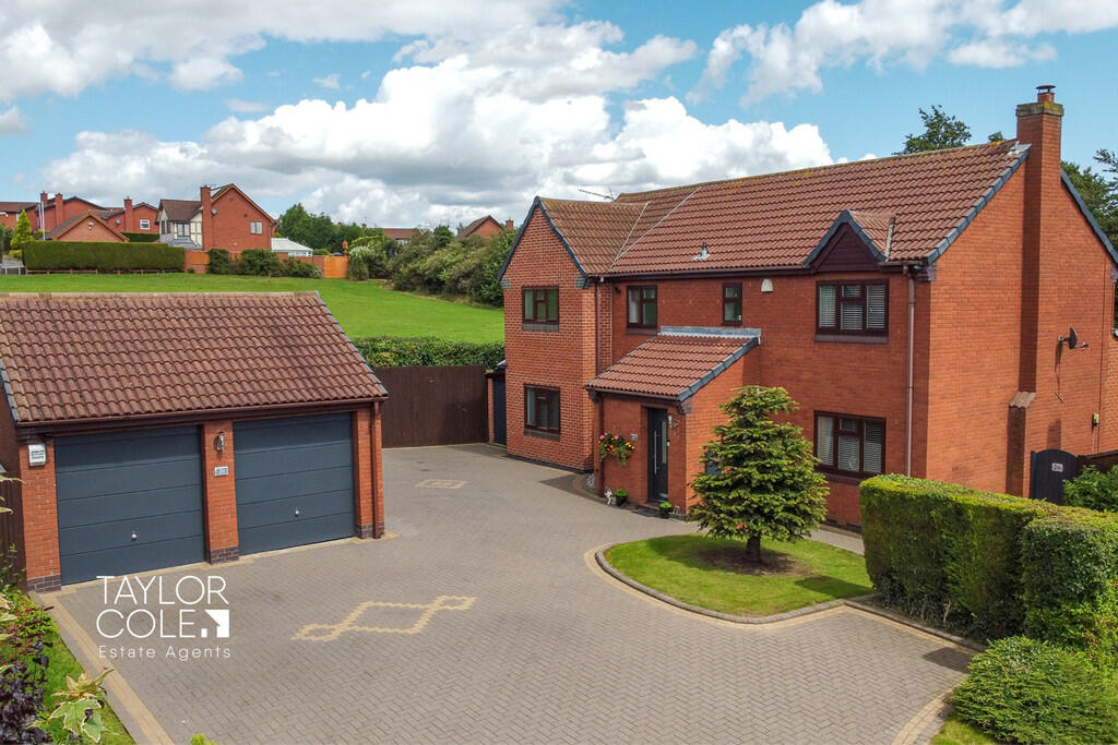 4 bedroom detached house for sale in Marrick, Wilnecote, B77