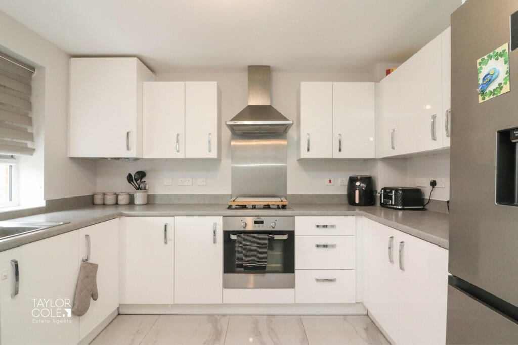 Additional property image - Longbourn Crescent, Tamworth