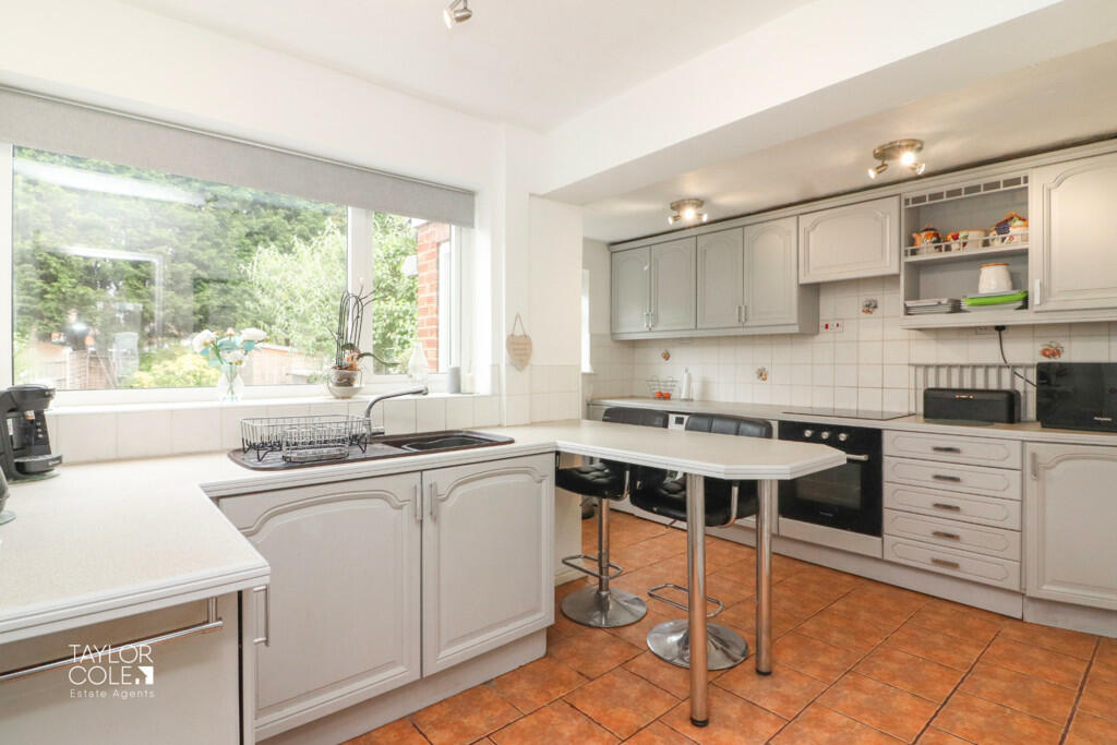 Additional property image - Yenton Close, Fazeley