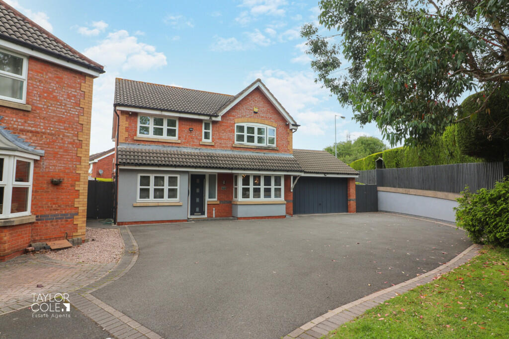 4 bedroom detached house for sale in Celandine, Kettlebrook, B77