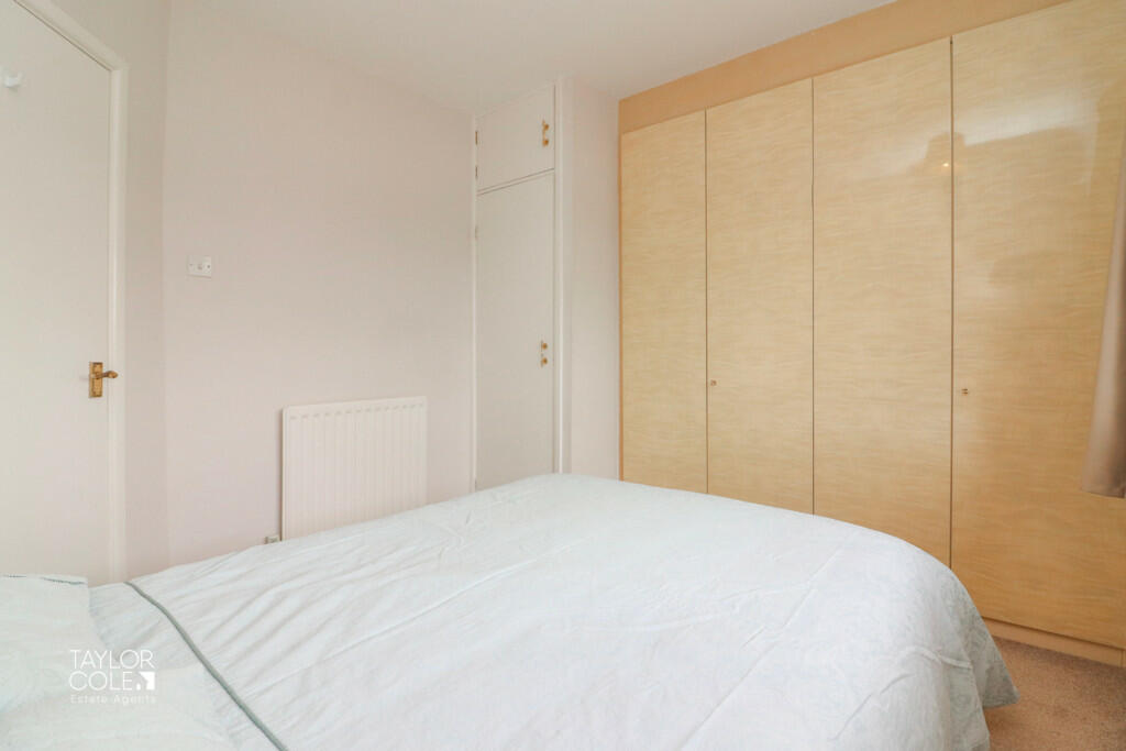 Additional property image - Lichfield Crescent, Hopwas