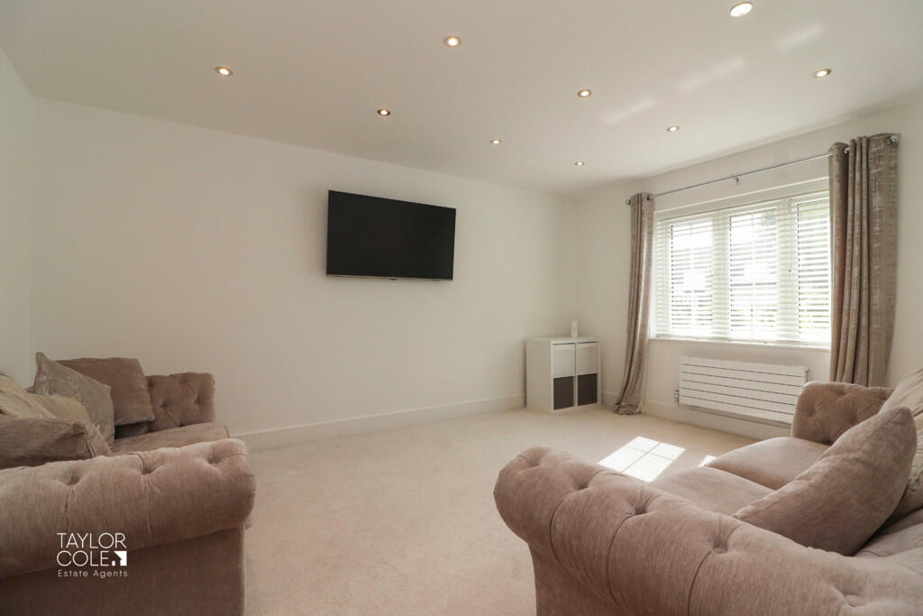 Additional property image - Fisher Close, Tamworth